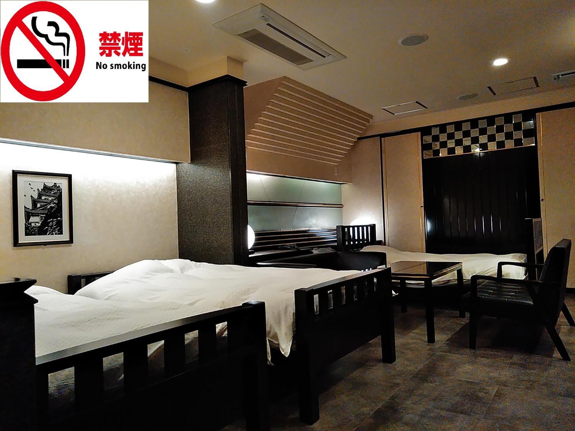 Hotel Beni East (Adults Only) Osaka Buitenkant foto